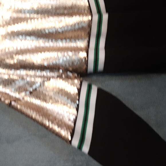 Drop shoulder sweater - Picture 3 of 4